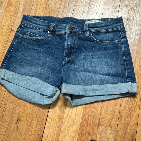 BlankNYC Women’s Blue Jean Shorts Size 28 - Picture 1 of 4